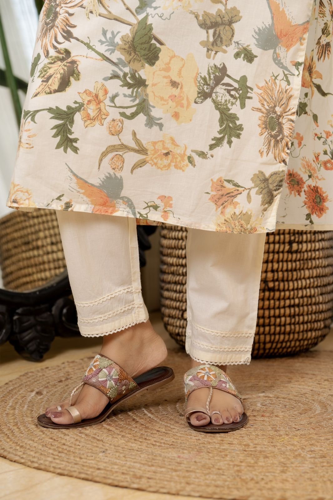 Cream Floral Crushed Dupatta Set