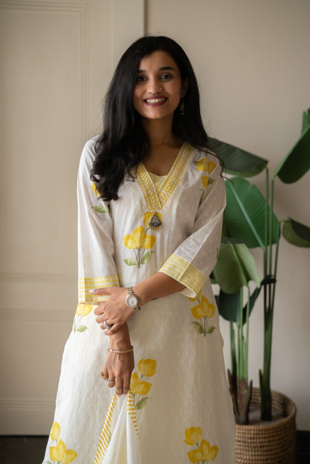 Gusha Cotton Suit- White & Yellow