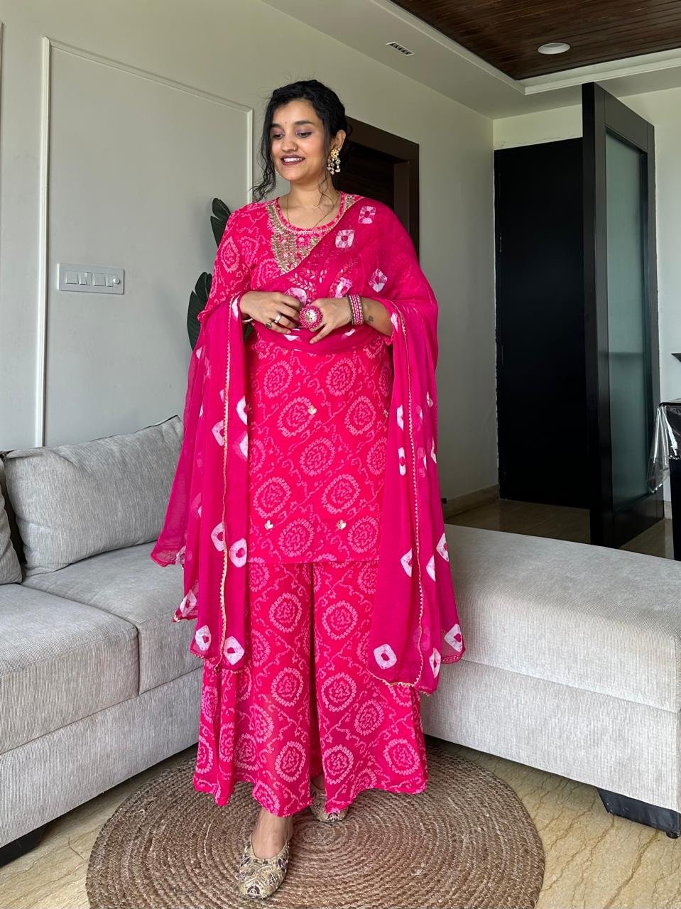 Shyama Pink Bandhej Georgette Set
