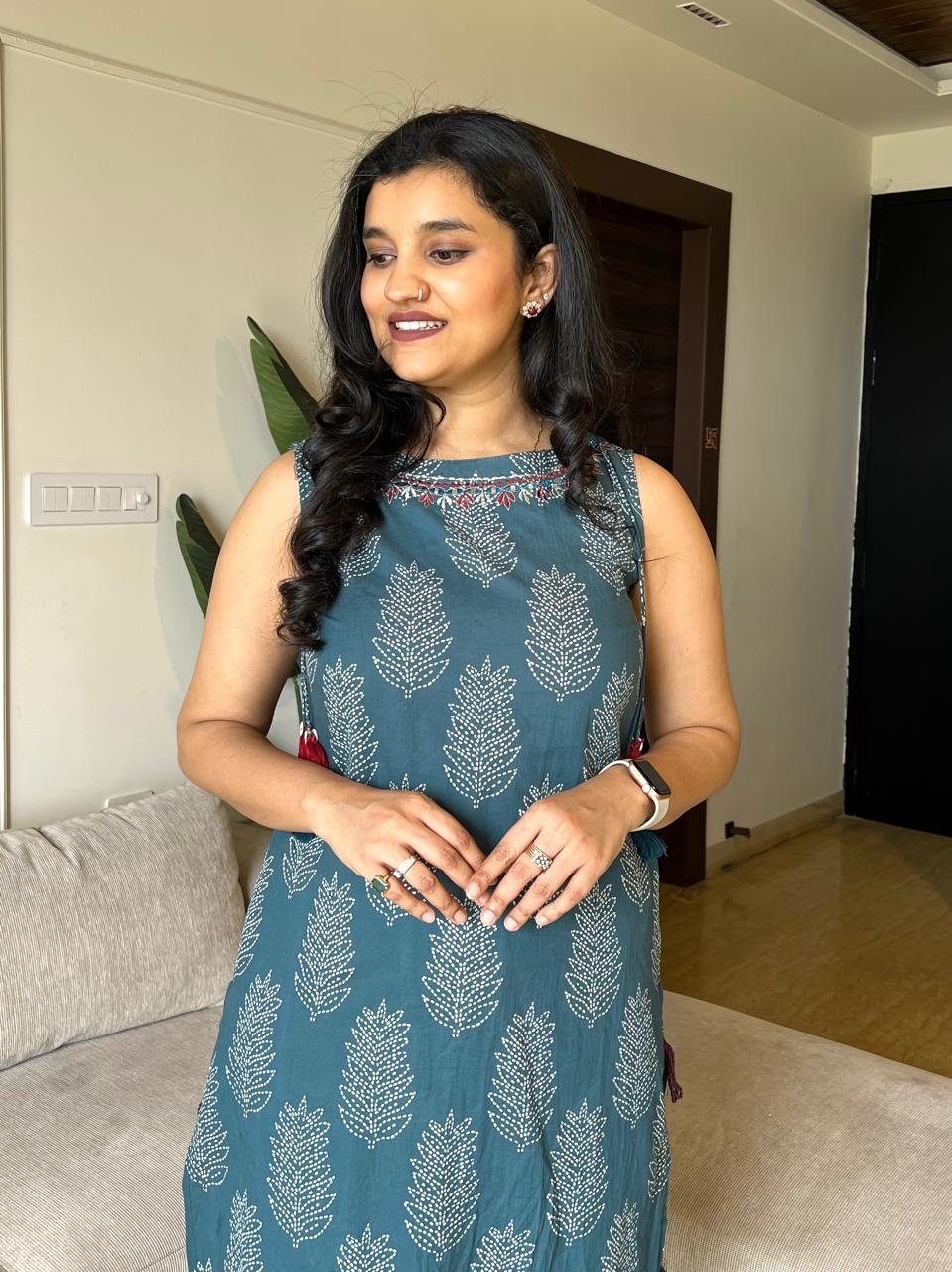Roshni Sleeveless Cotton Tassel Kurta- Leaves