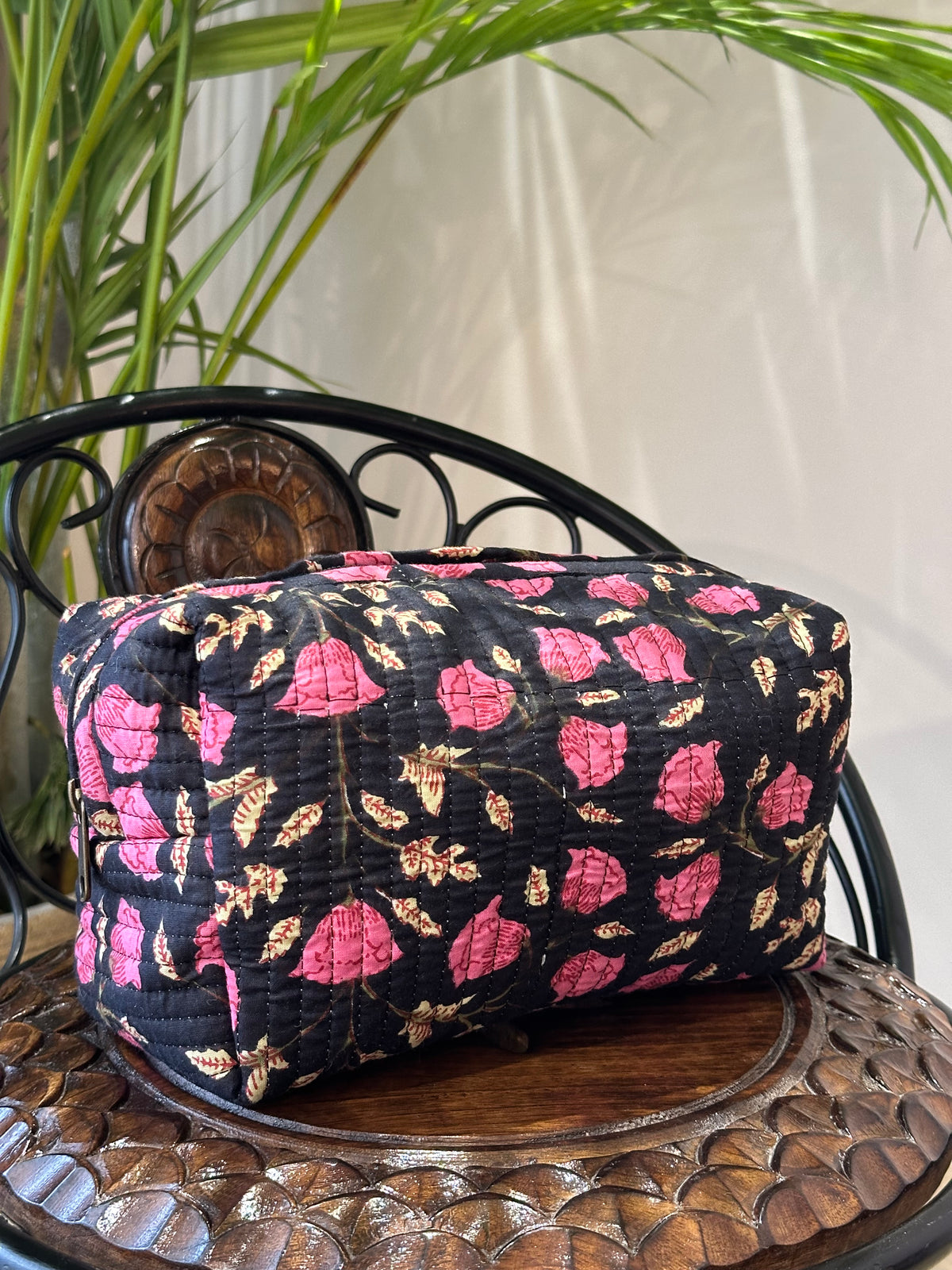 Single Pouch- Black Pink Florals