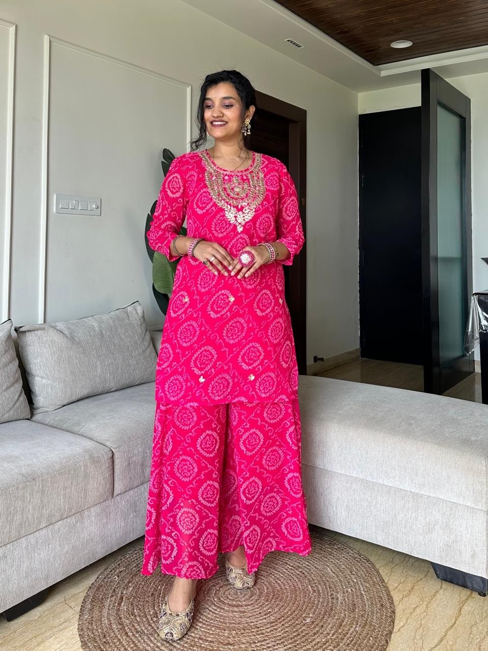 Shyama Pink Bandhej Georgette Set