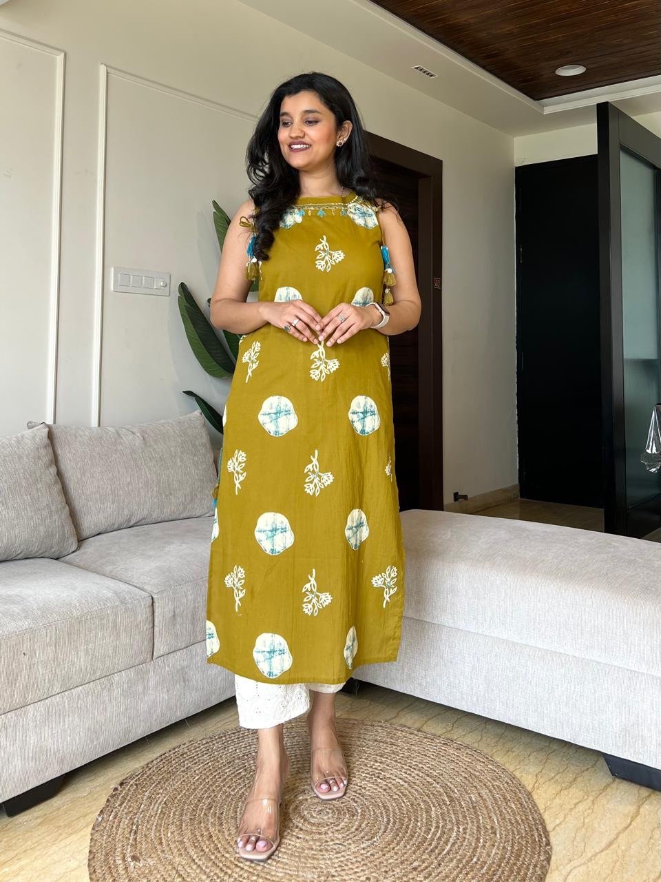 Roshni Sleeveless Cotton Tassel Kurta- Olive