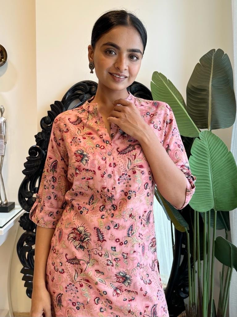 Weekend Rayon Kurta- Diff Pink Floral