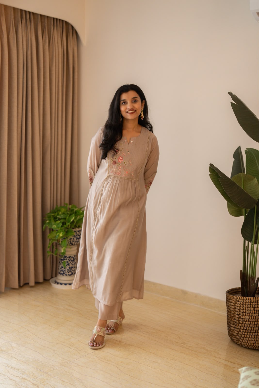 Aaina Embroidered Mul Chanderi Suit- Nude