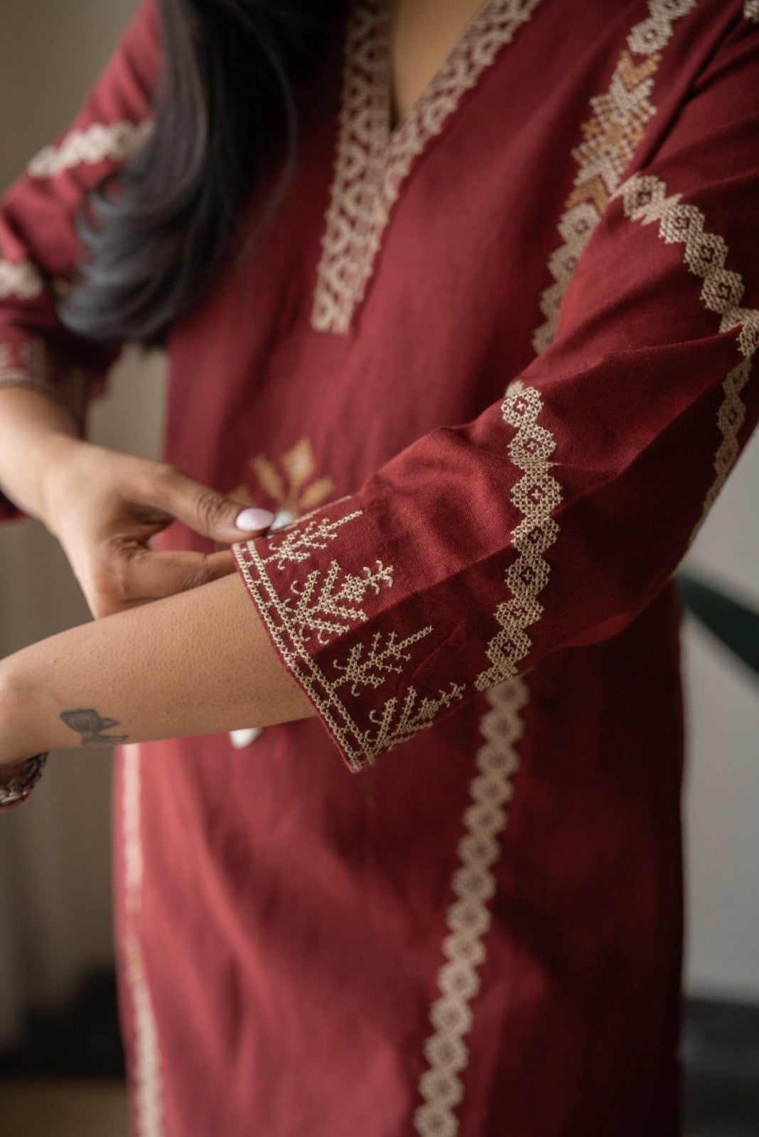 Yogya Elegant Slub Suit- Maroon