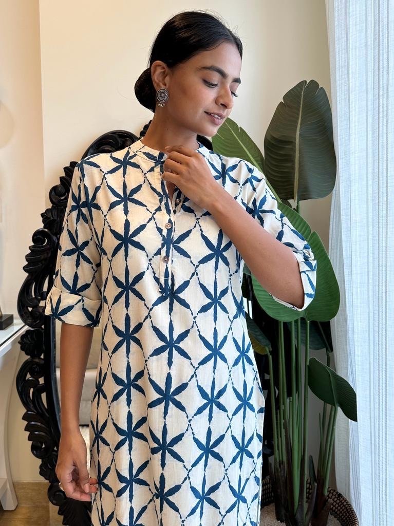 Weekend Rayon Kurta- White Indigo Jaal