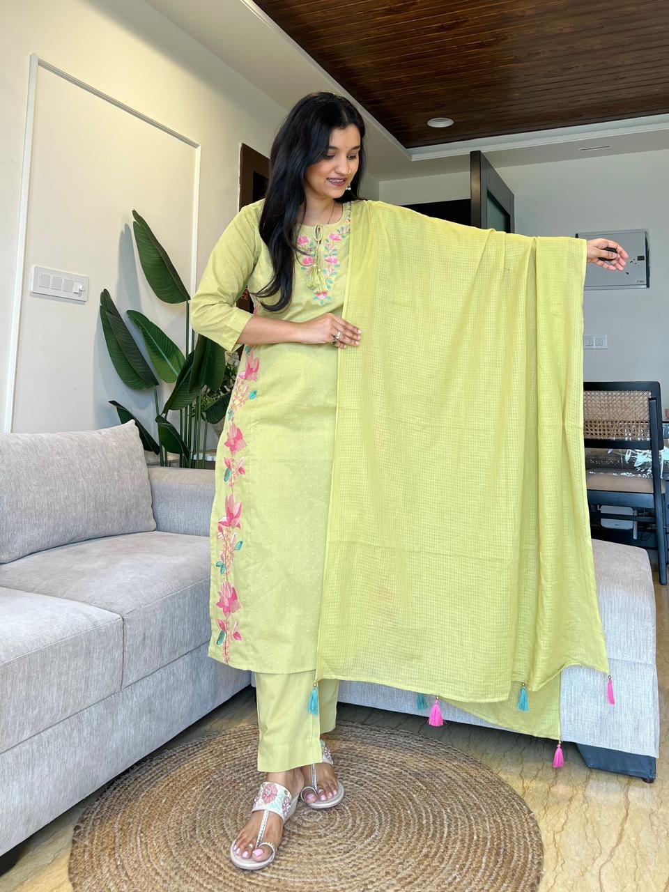 Sosha Embroidered Cotton Suit- Green