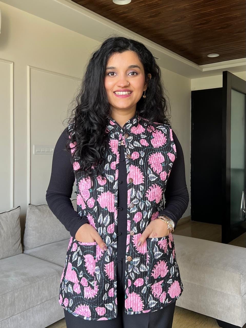 Reversible Quilted Sleeveless Jacket- Black Pink