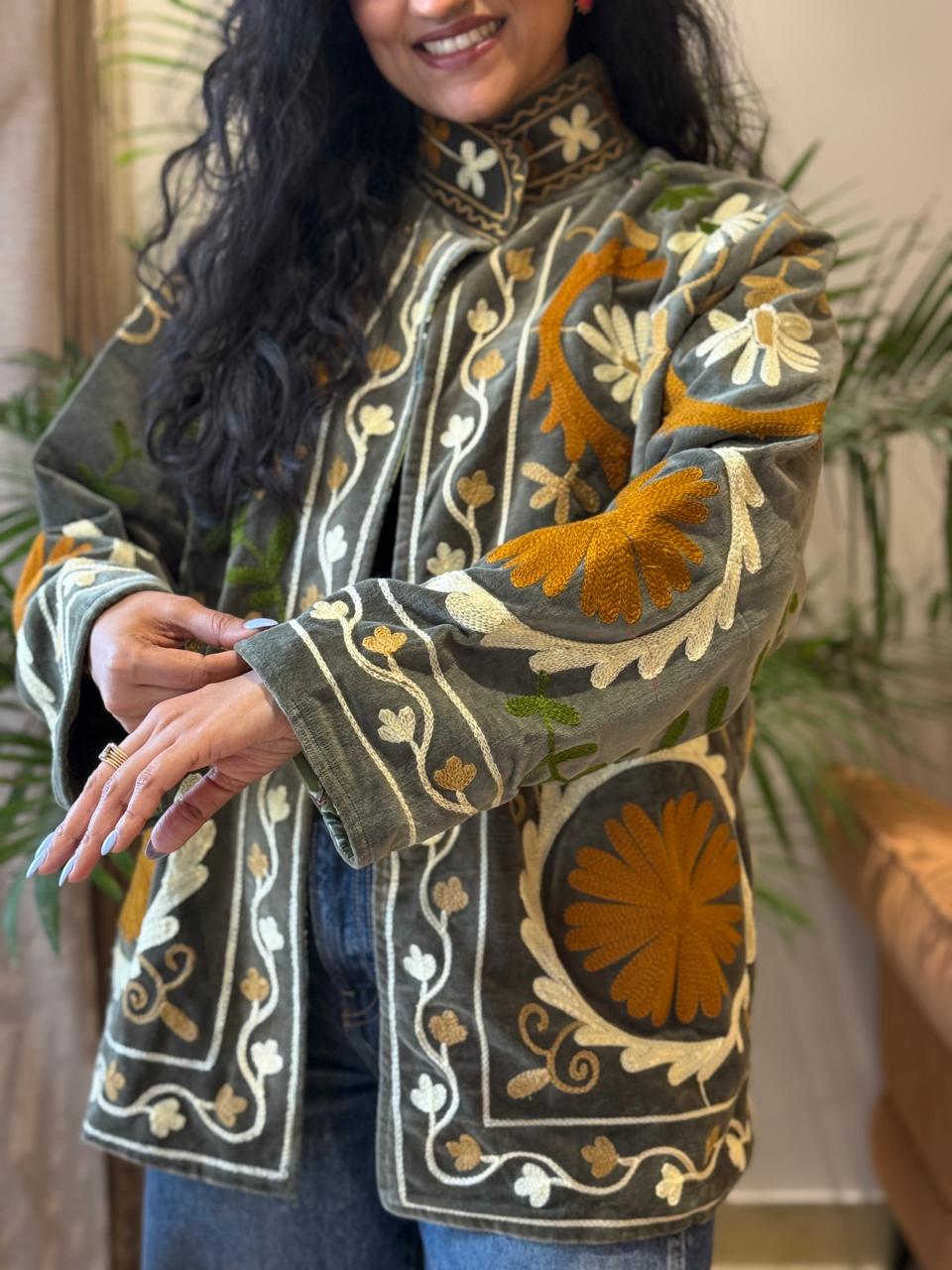 Sujani Velvet Jacket- Olive Love