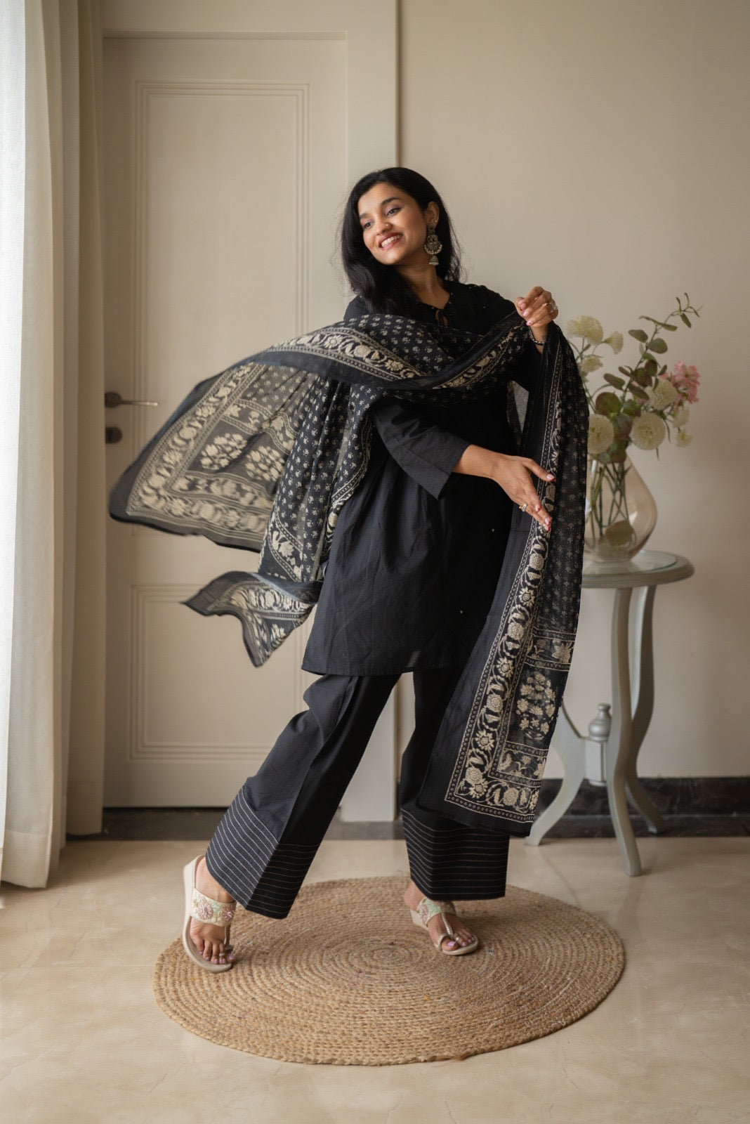 Esha Mirror Black Farshi Set