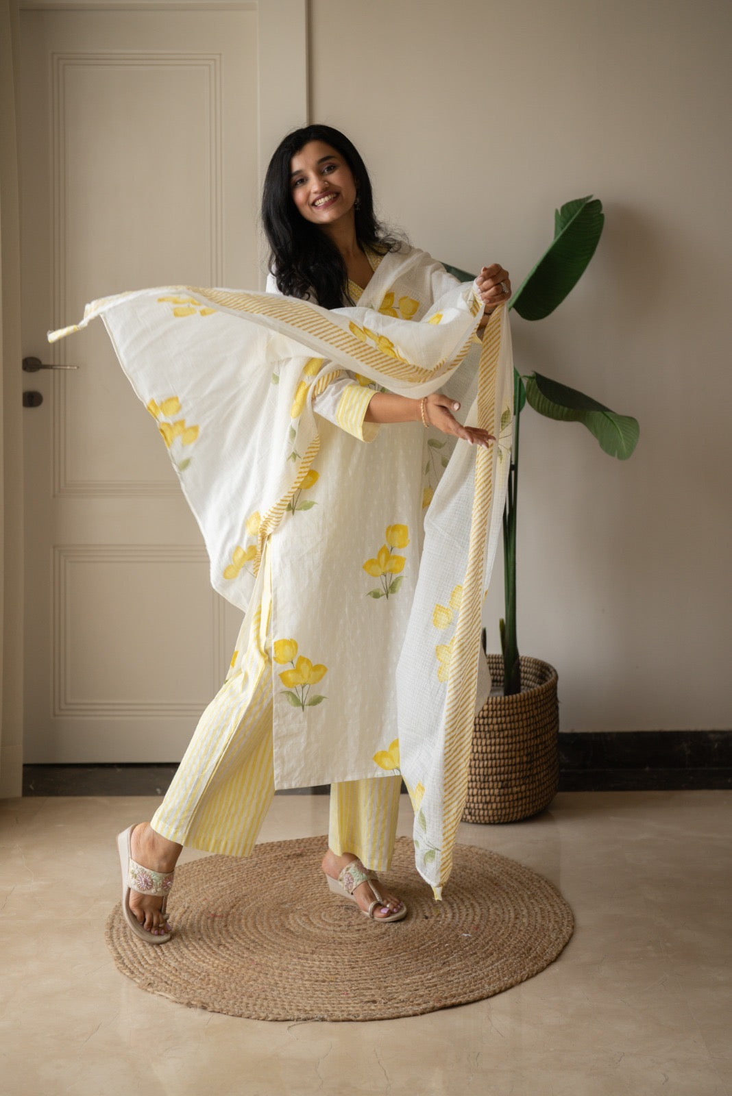 Gusha Cotton Suit- White & Yellow