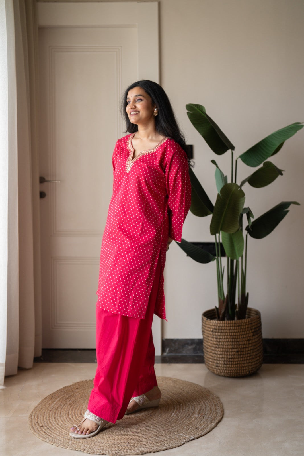 Gurnar Farshi Bandhej Suit- Pink