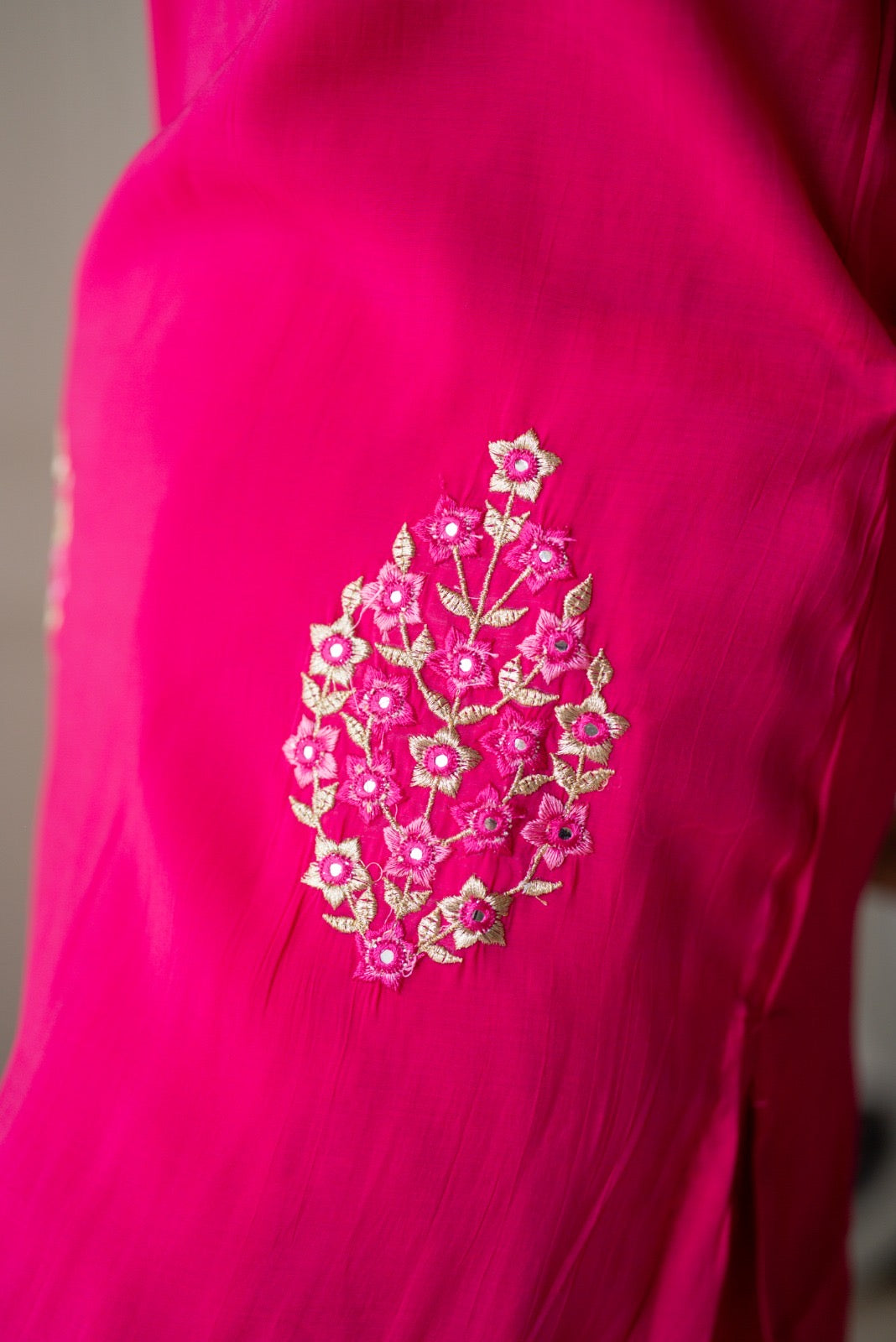 Mehieka Pink Farshi Luxe Suit