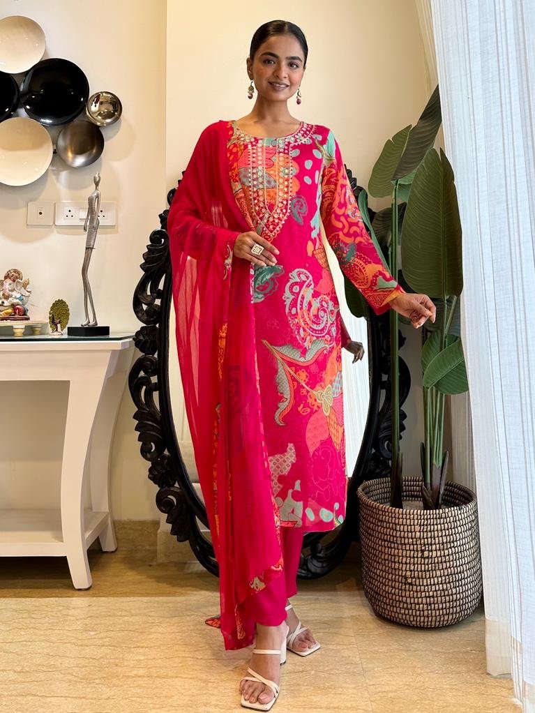 Bright Pink Floral Chinnon Sets