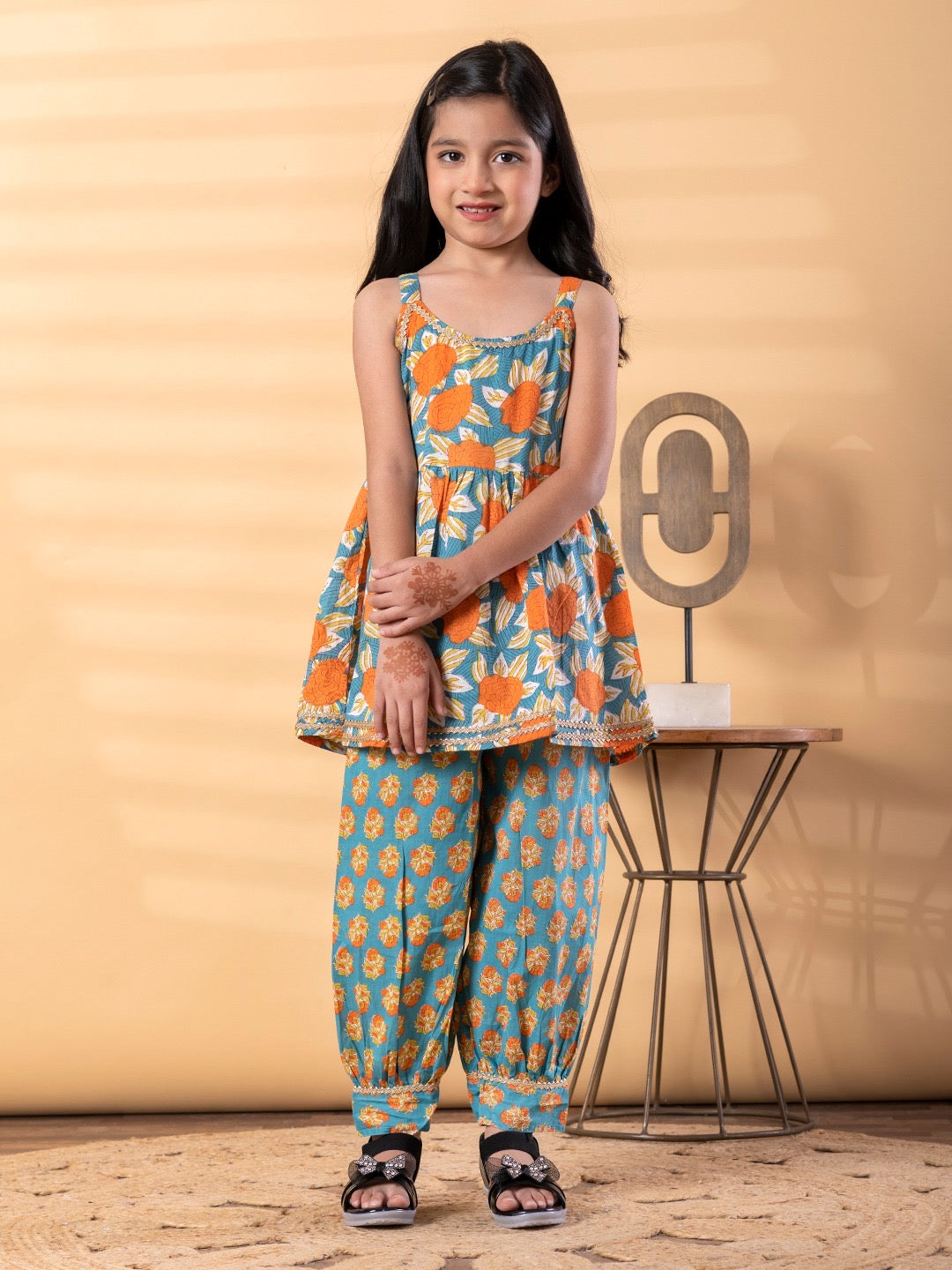 Gulmo Girls’ Peplum Set