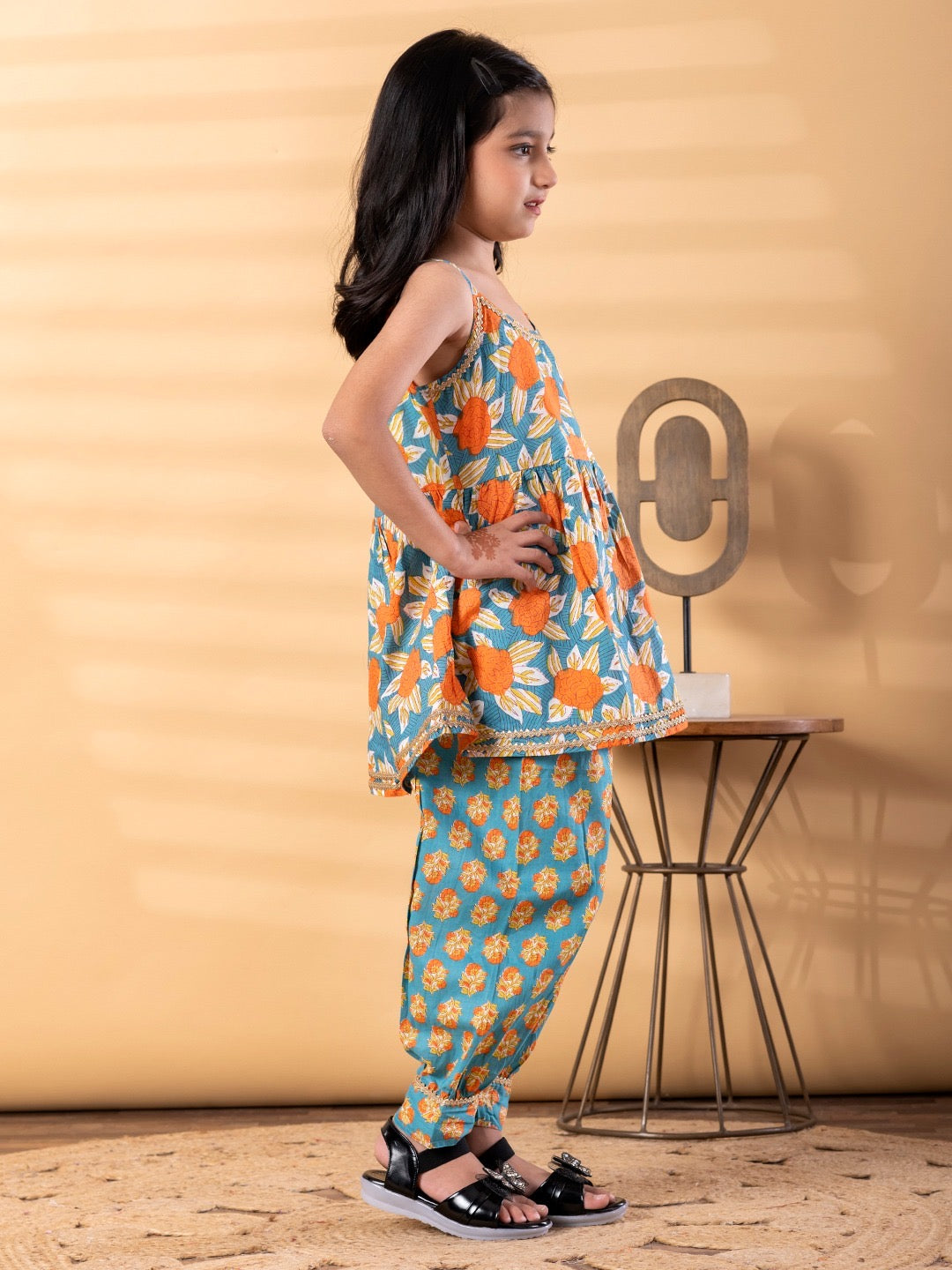 Gulmo Girls’ Peplum Set