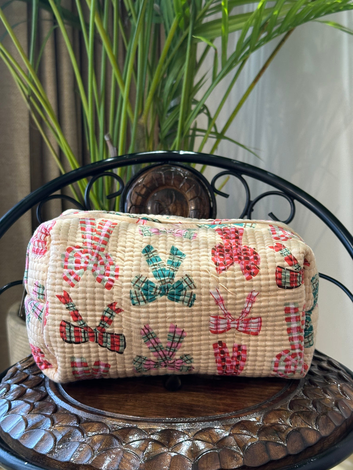 Single Pouch- Peach Bows