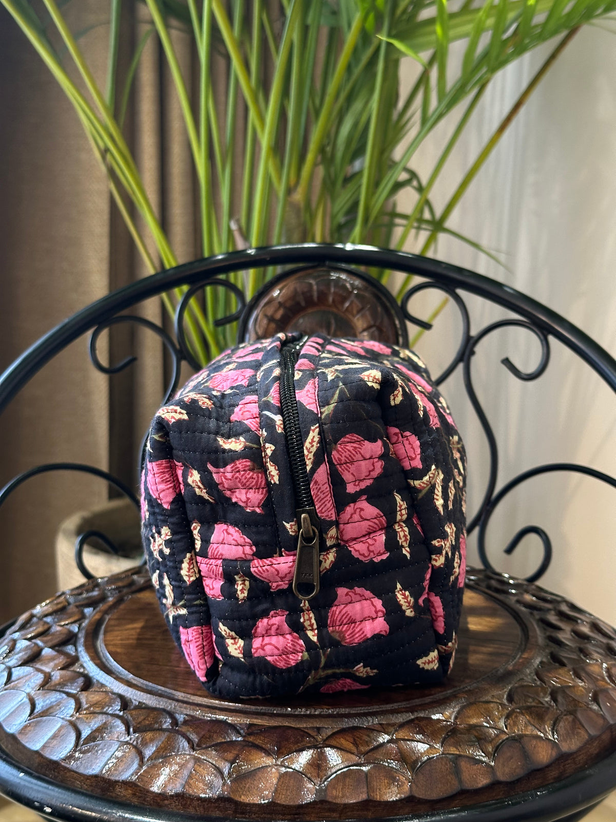 Single Pouch- Black Pink Florals