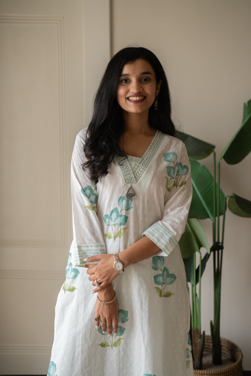 Gusha Cotton Suit- White & Blue