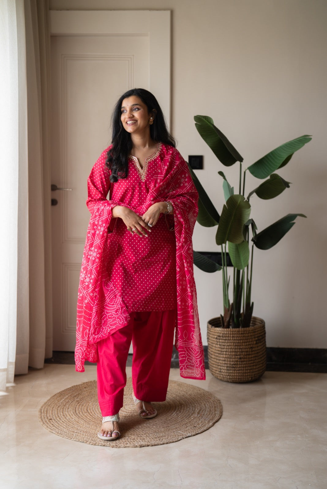 Gurnar Farshi Bandhej Suit- Pink
