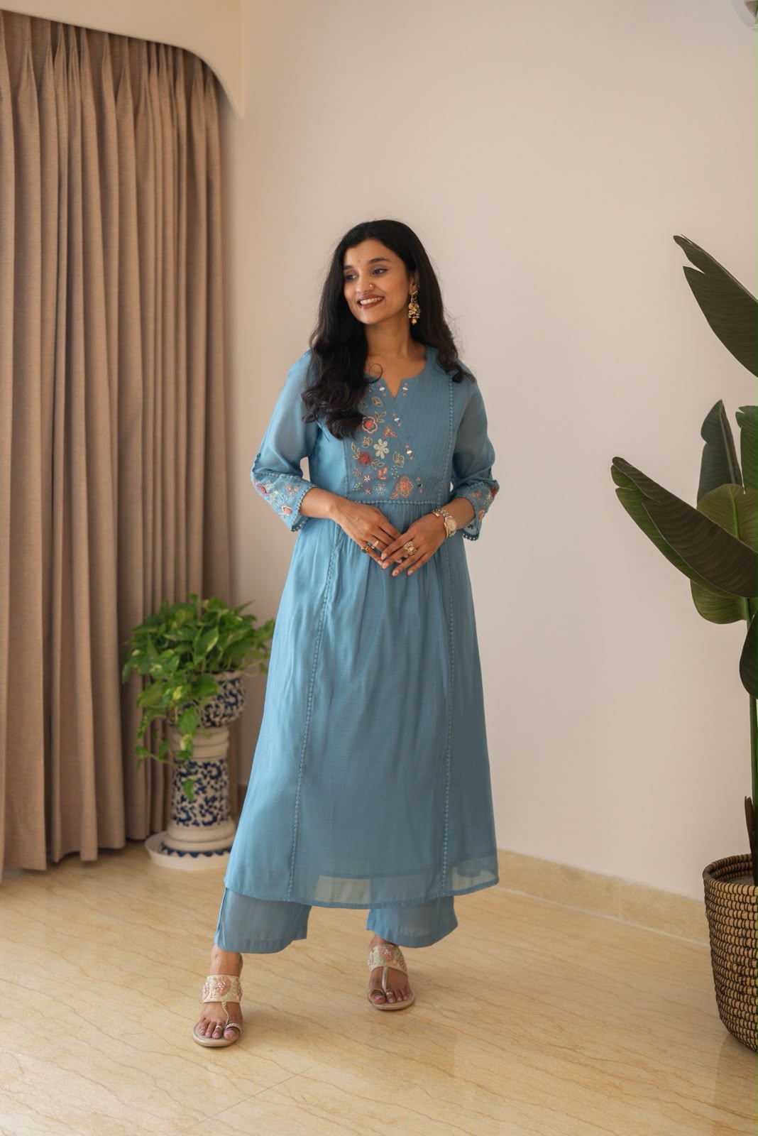 Aaina Embroidered Mul Chanderi Suit- Sky Blue