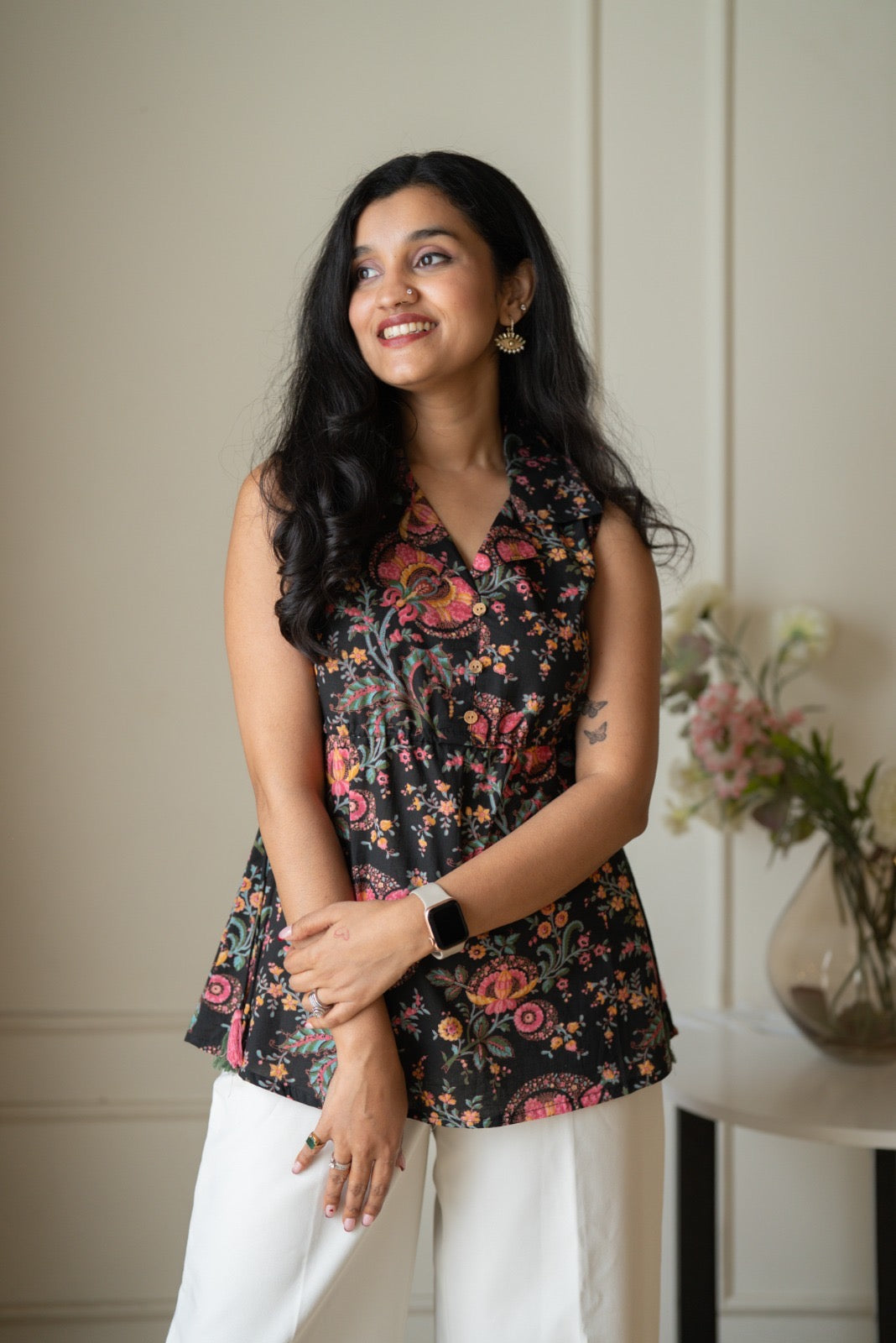 Guna Short Adjustable Top- Black