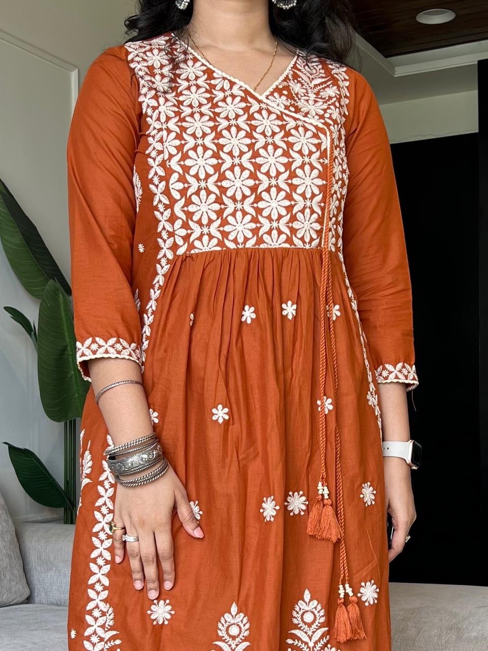 Karishma Embroidered Crushed Dupatta Set- Orange