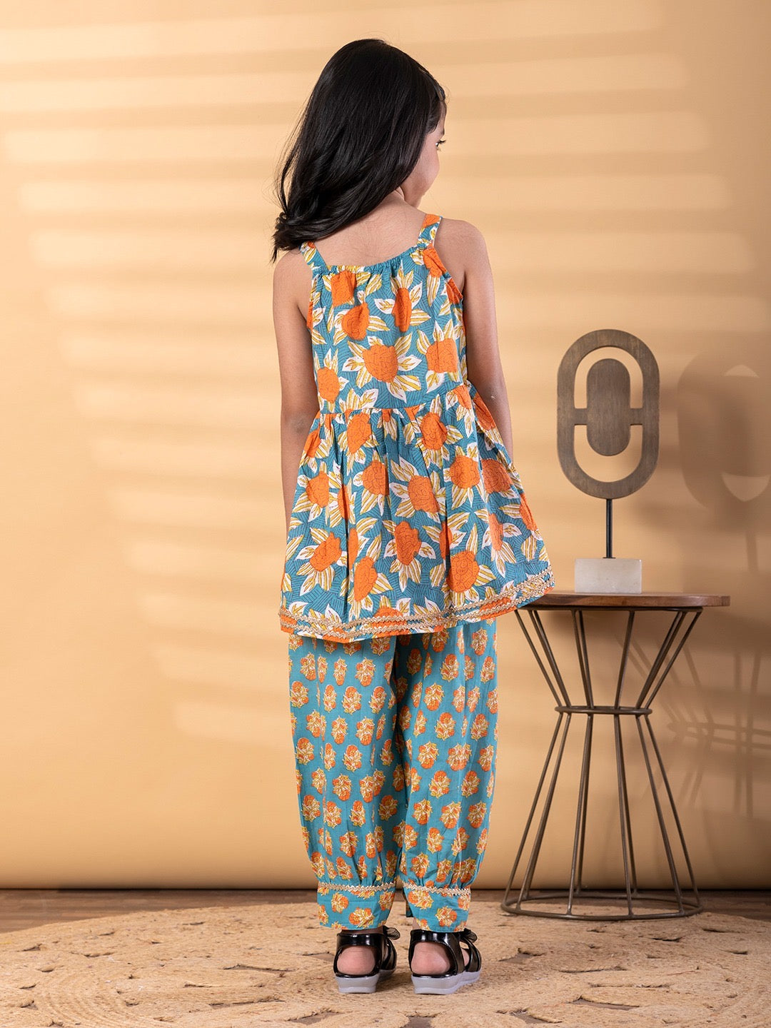 Gulmo Girls’ Peplum Set