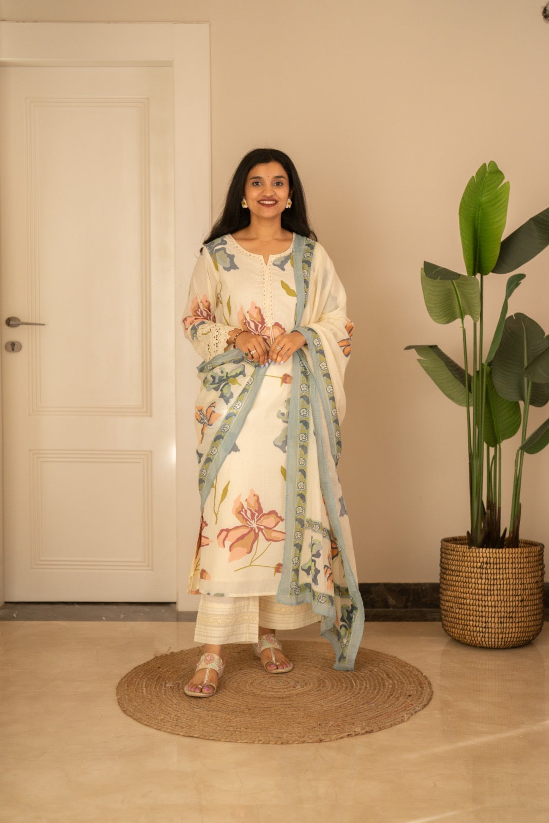 Daisy Lace Premium Suit