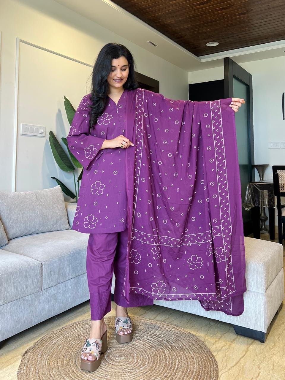 Meeta Bandhej Farshi Salwar Suit- Purple