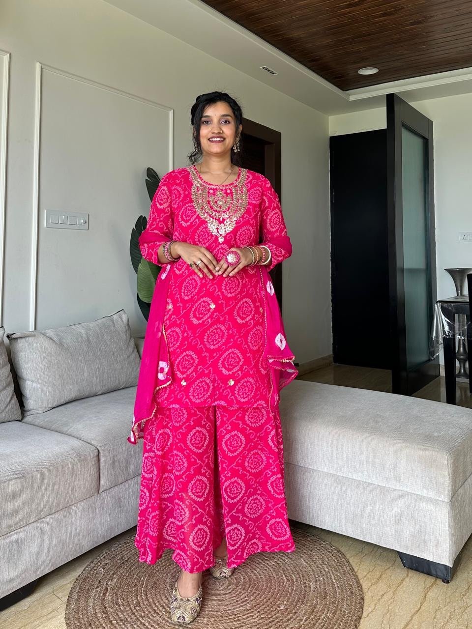 Shyama Pink Bandhej Georgette Set