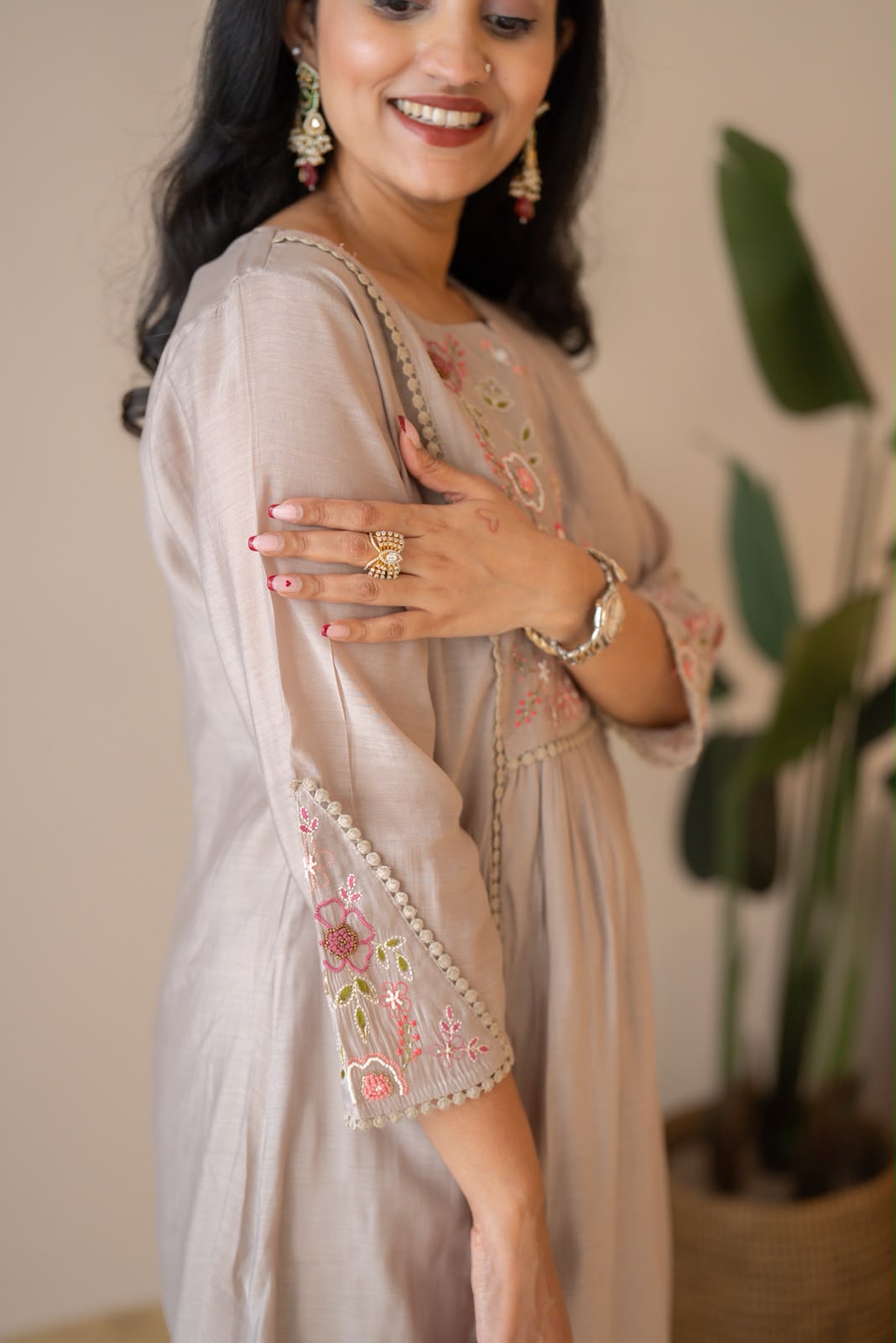 Aaina Embroidered Mul Chanderi Suit- Nude