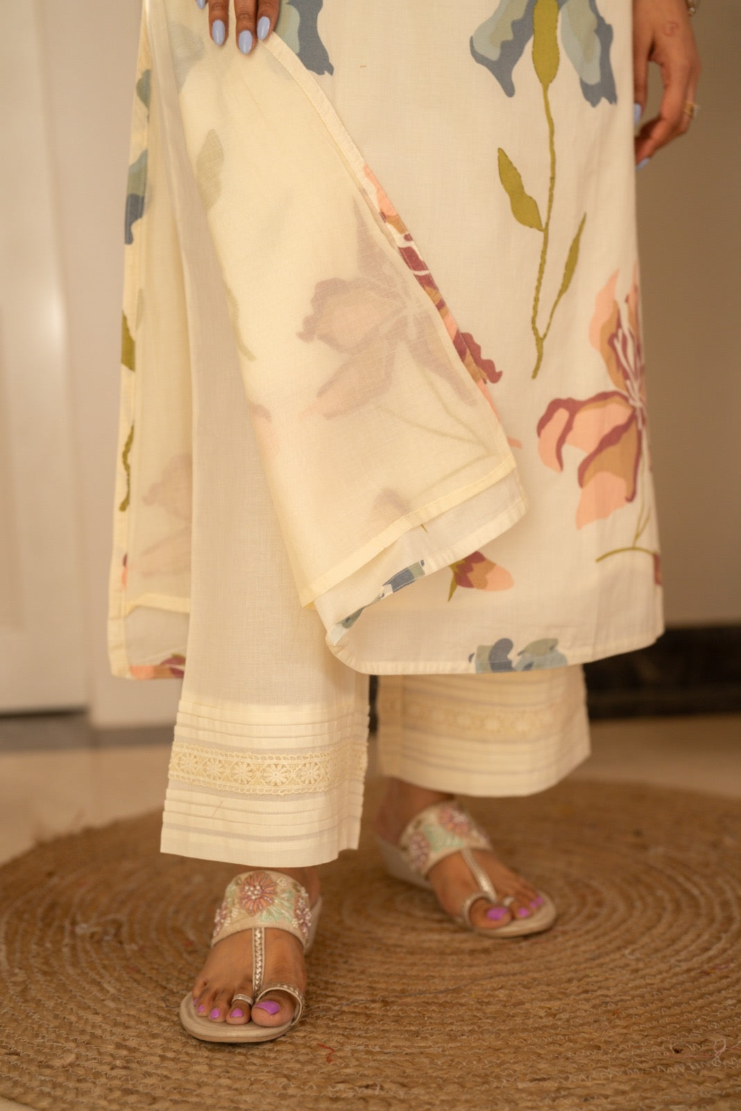 Daisy Lace Premium Suit