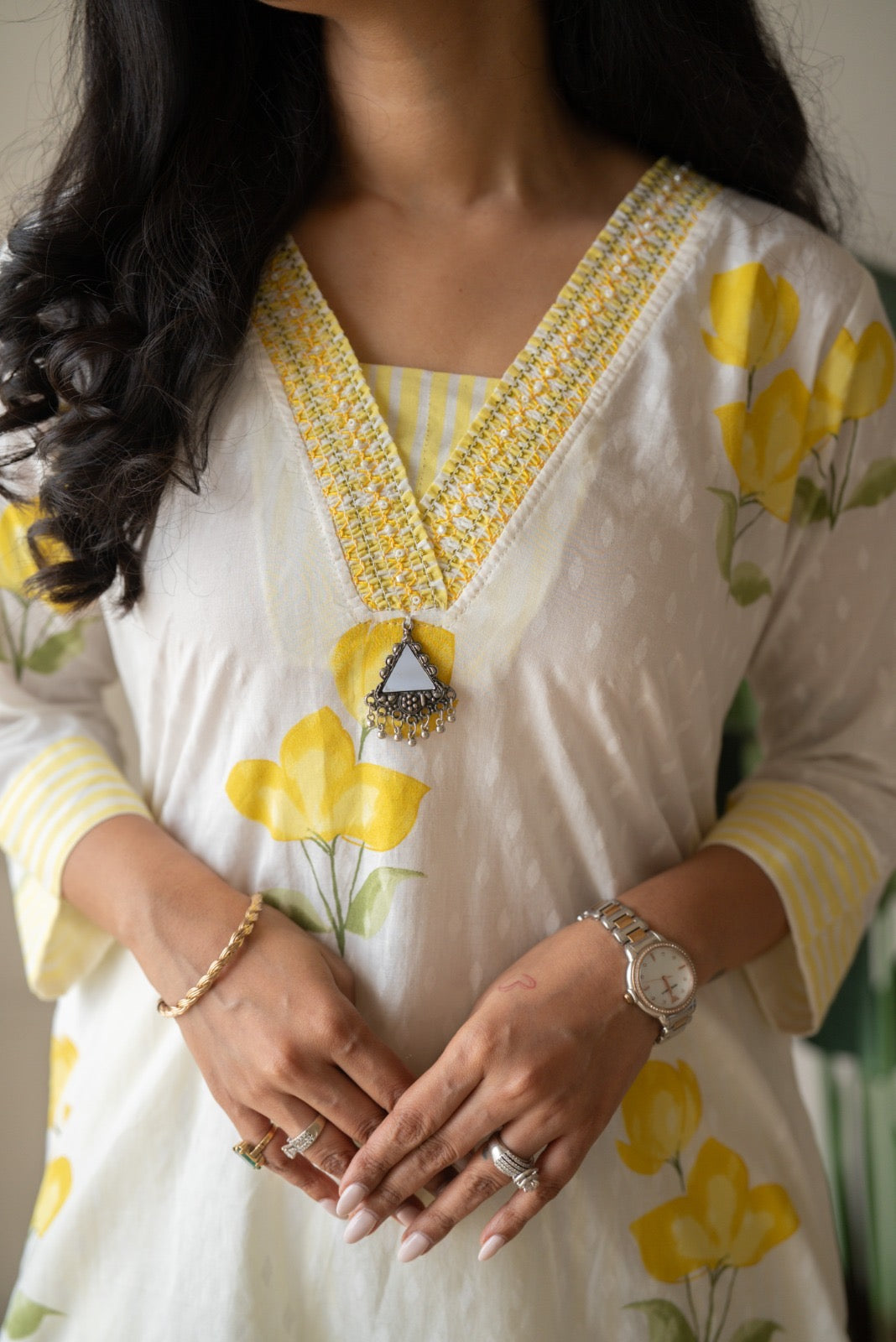 Gusha Cotton Suit- White & Yellow