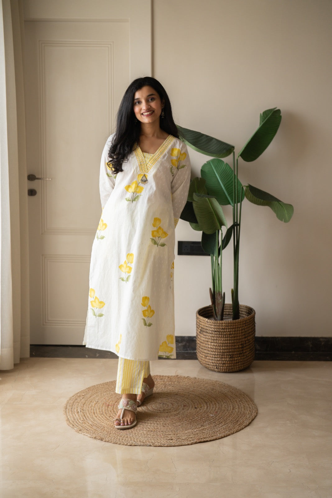Gusha Cotton Suit- White & Yellow