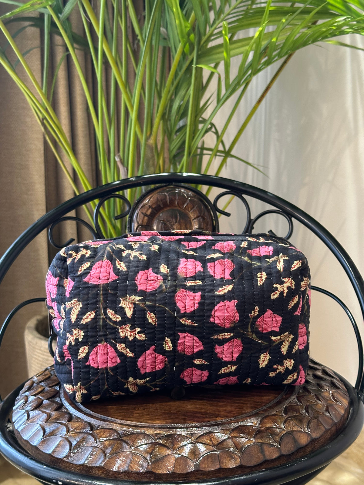 Single Pouch- Black Pink Florals
