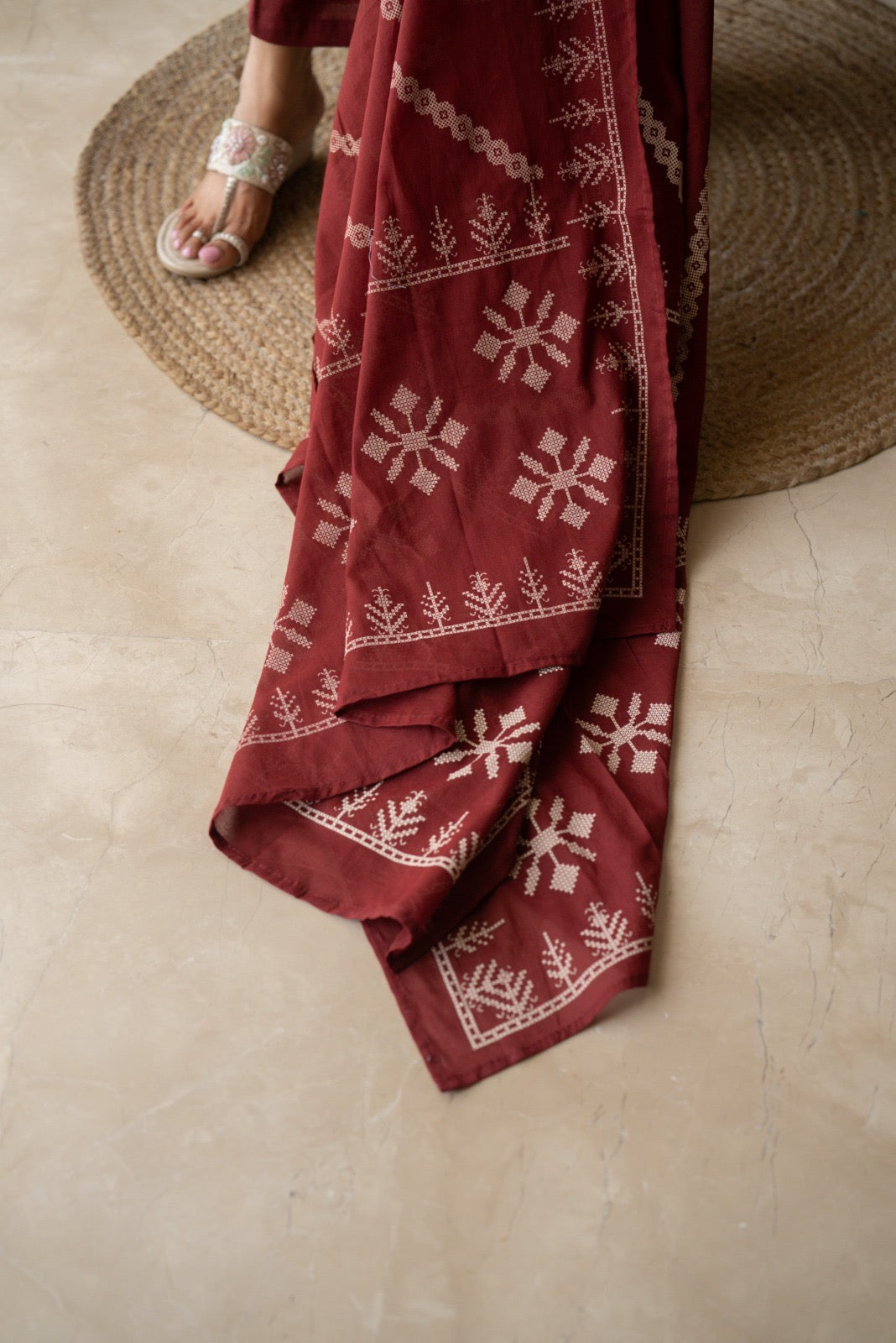 Yogya Elegant Slub Suit- Maroon