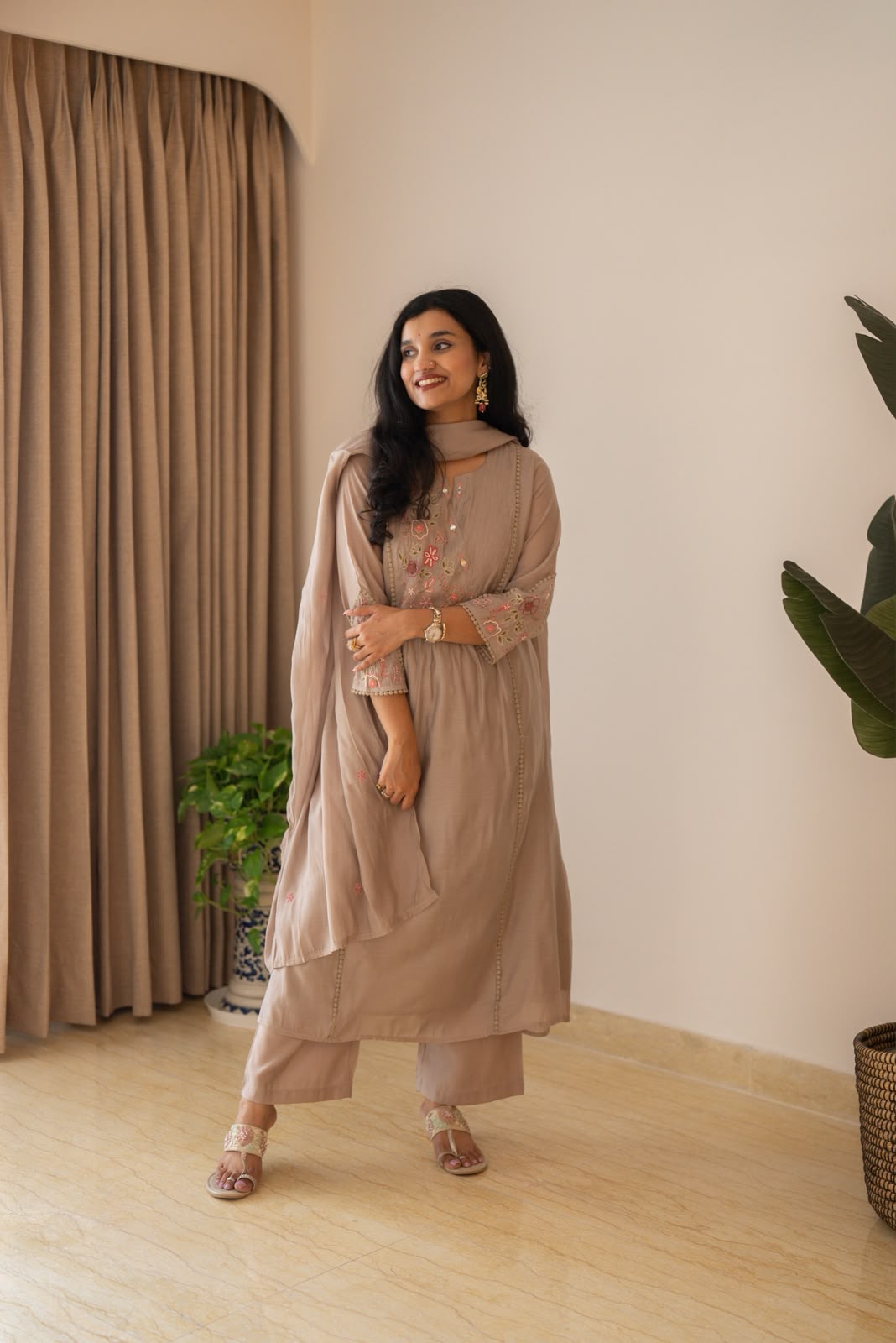 Aaina Embroidered Mul Chanderi Suit- Nude