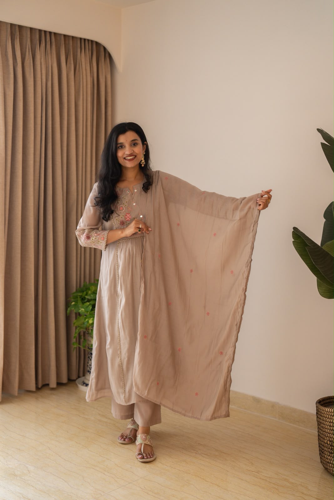 Aaina Embroidered Mul Chanderi Suit- Nude