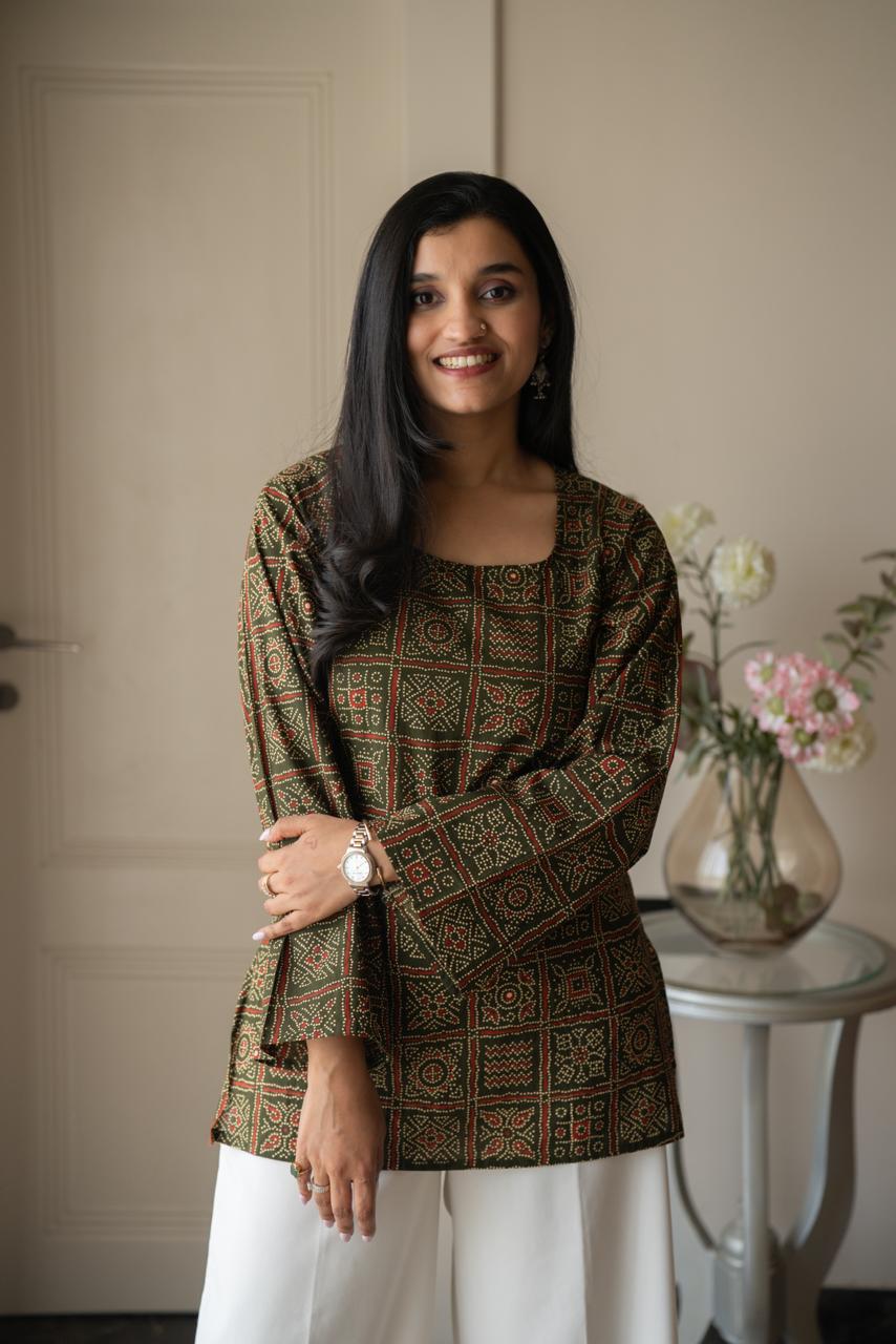 Zia Cotton Short Kurti- Green Bandhej