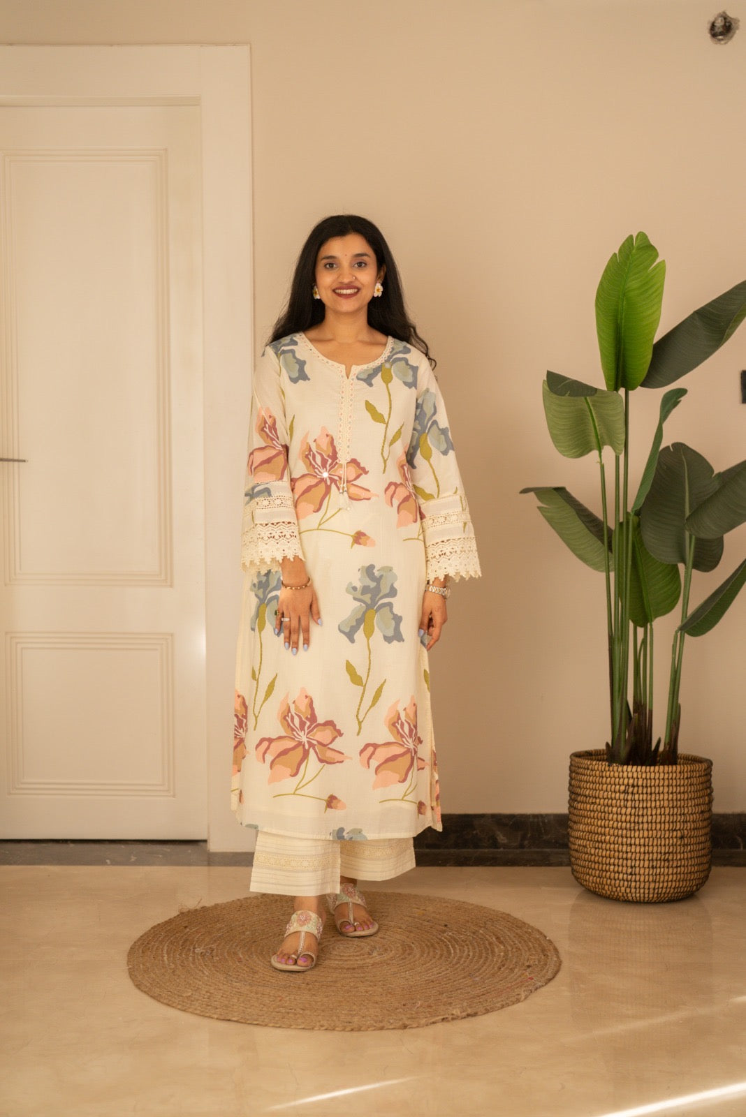 Daisy Lace Premium Suit