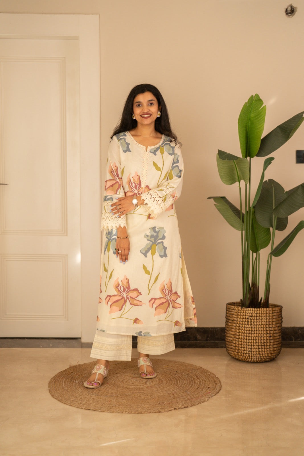 Daisy Lace Premium Suit