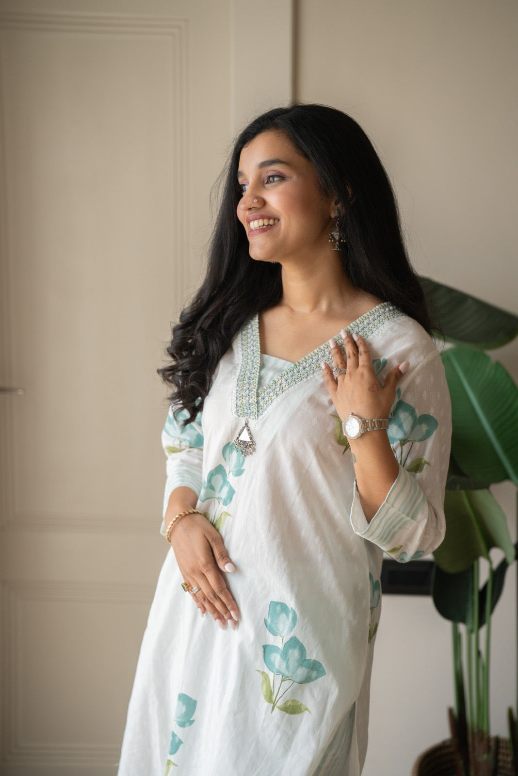 Gusha Cotton Suit- White & Blue