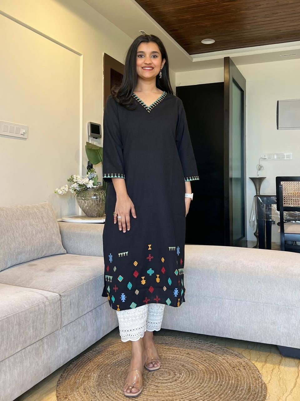 Zeeba Embroidered Cotton Kurta- Black
