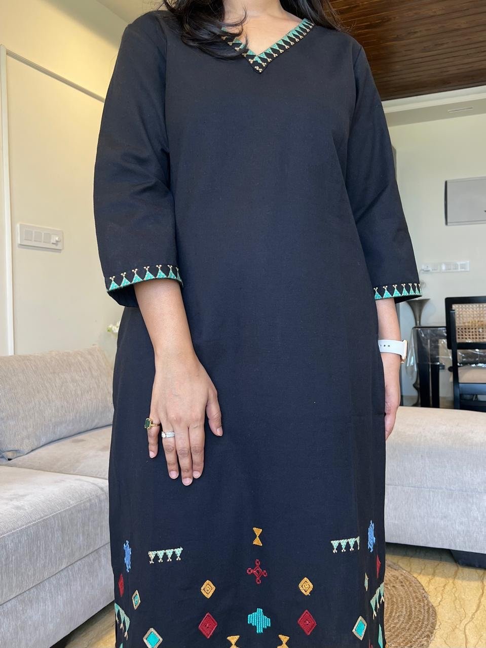 Zeeba Embroidered Cotton Kurta- Black