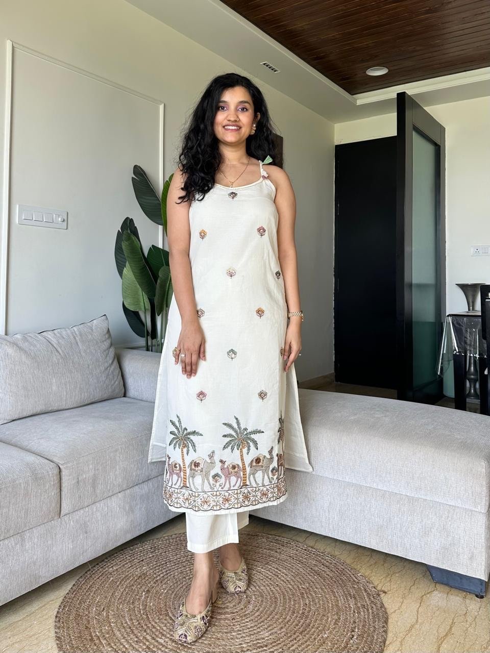 Mauli Embroidered Luxe Set