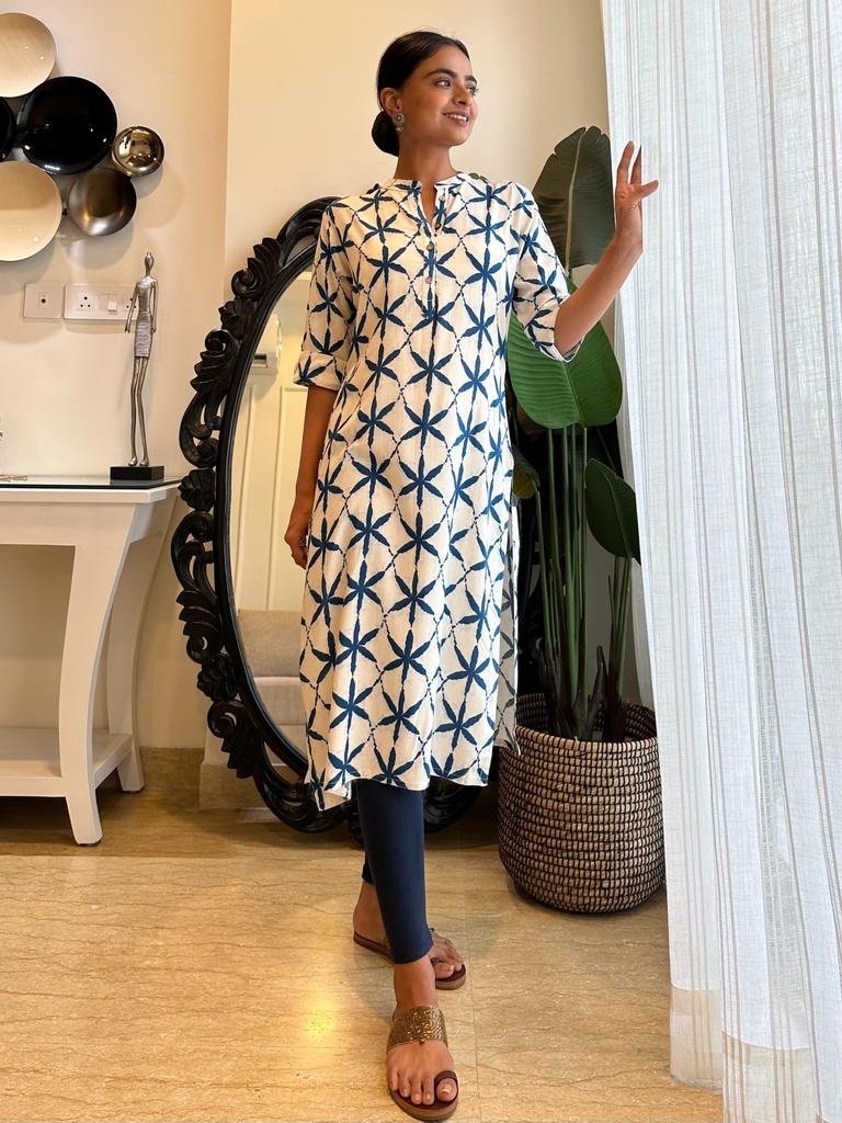 Weekend Rayon Kurta- White Indigo Jaal