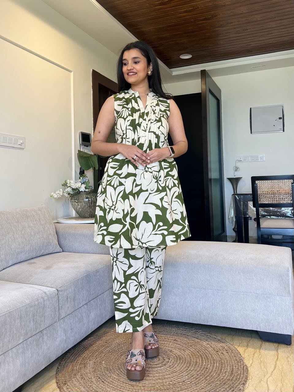 Meesa Pintuck Short Coord Set- Green