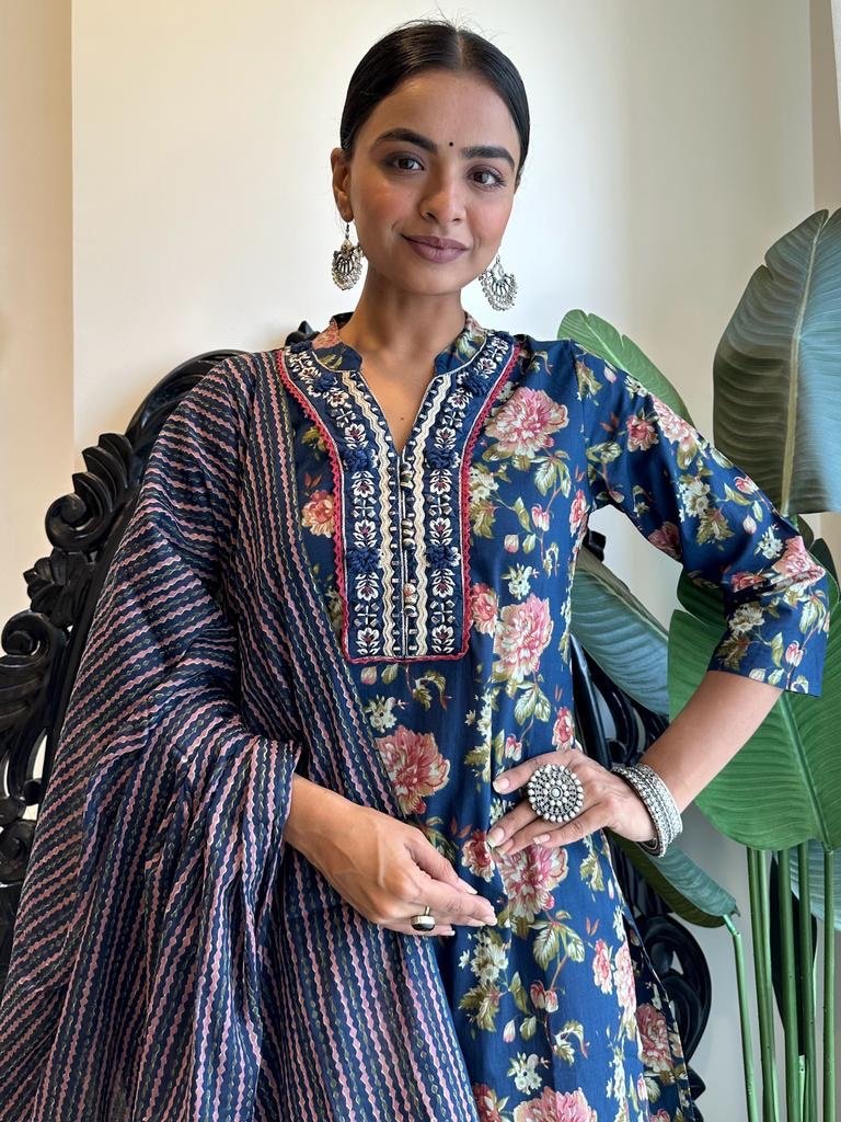 Jeet Navy Floral Afghan Set